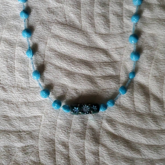 3/10 Handmade Necklace - Picture 3 of 5